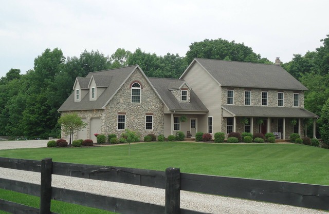 Sunrise Apt. - Peaceful Country Setting- Reasonable Distance to Hocking Hills