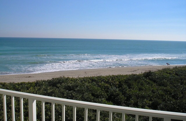 Sunrise from your oceanfront balcony! Fun, breathtaking scenery and relaxation!