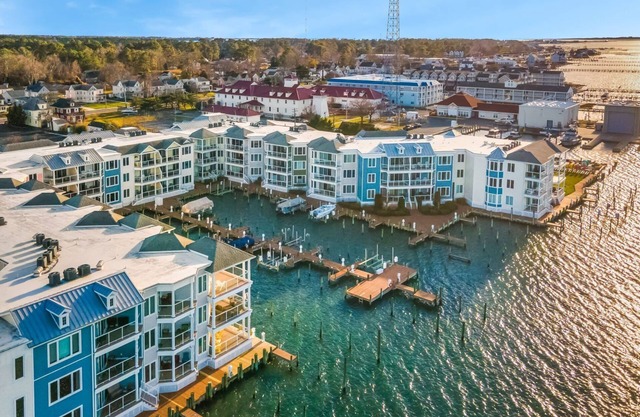 Sunset Bay Villa 109 - Waterfront; Shared pool!