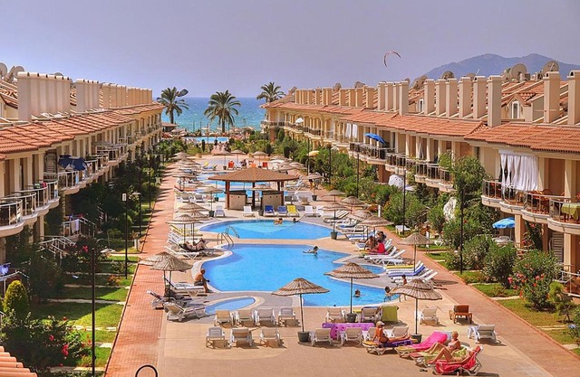 Sunset Beach Club Aqualettings Aqua 32