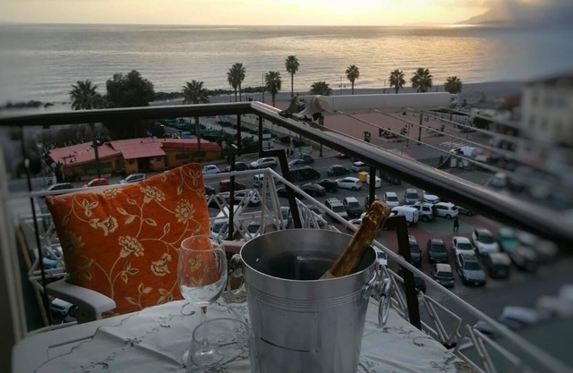 Sunsethome