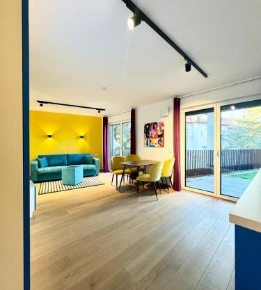 Sunshine Apartment mit Terrasse
