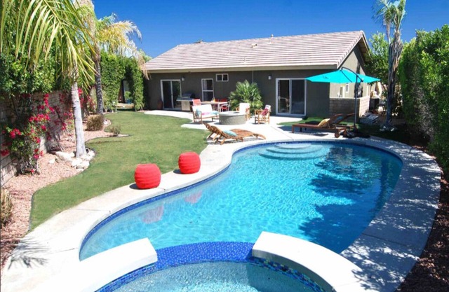 Sunsplashed, Fully Renovated Palm Springs Modern with Pool, Spa, Fire Pit