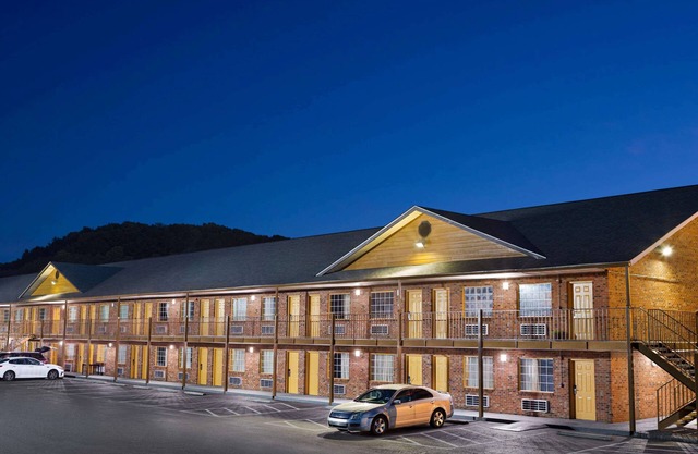 Super 8 by Wyndham Whites Creek/Nashville NW Area