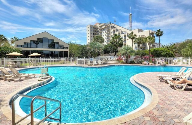 Super Location in International dr, 5 minutes from Universal Studios