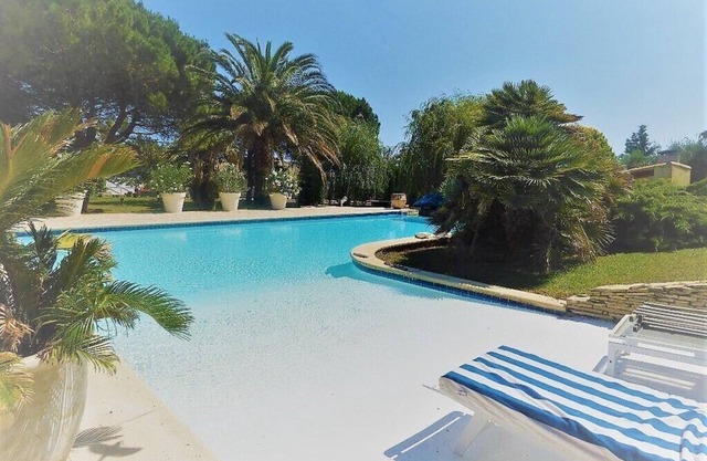 Superb Prestige Villa Heated pool