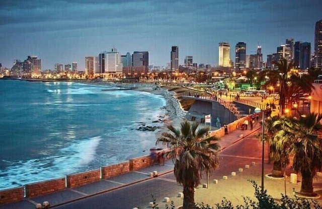 Superb Suite Great Balcony at Tel Aviv
