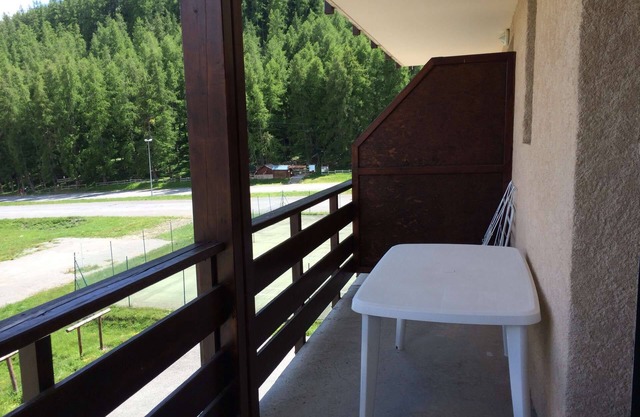 Superb view of the mountains from this one-bedroom apartment in Réallon