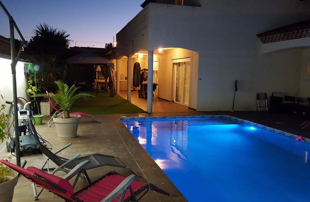 Superb villa close to the sea with private pool