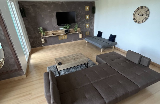 Superbe apt Chic and Luxury vue sur les Collines de Marcel Pagnol Rental car