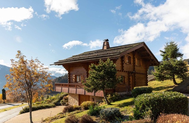 Superbe Chalet avec Vue Imprenable sur la Montagne