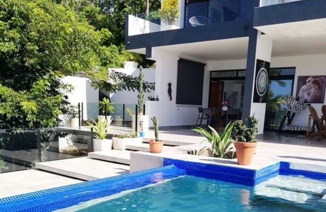 SUPERBE VILLA CALIFORNIENNE VUE MER