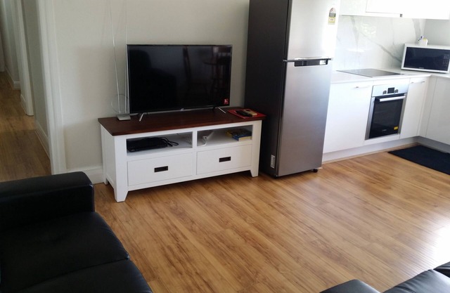 Superior 2-bedroom at Hampton Court Apartments