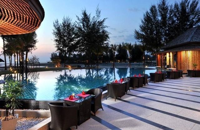 Superior - Free WiFi | Private Balcony - Upto 3 Adults| SDU#30