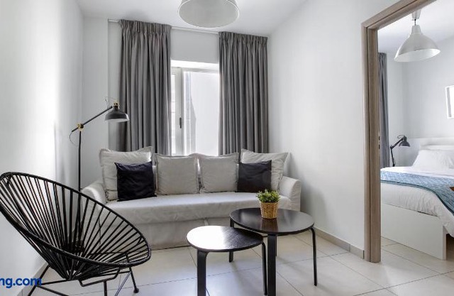 Supreme B2 Apartment in Syntagma