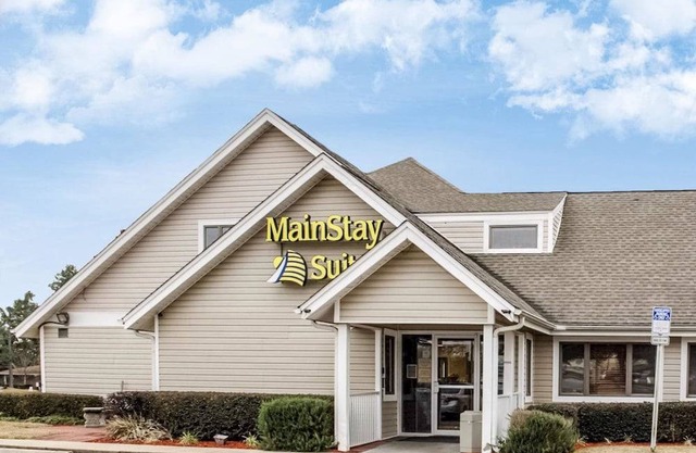 SureStay Studio by Best Western Pensacola