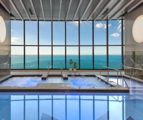 Surfers Paradise New Beachfront Apartments