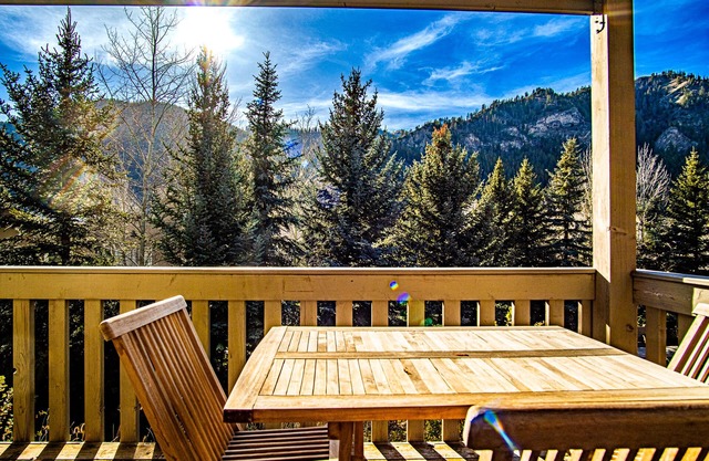 SV109 - Walk to Lifts & Town - Hot Tub & Pool
