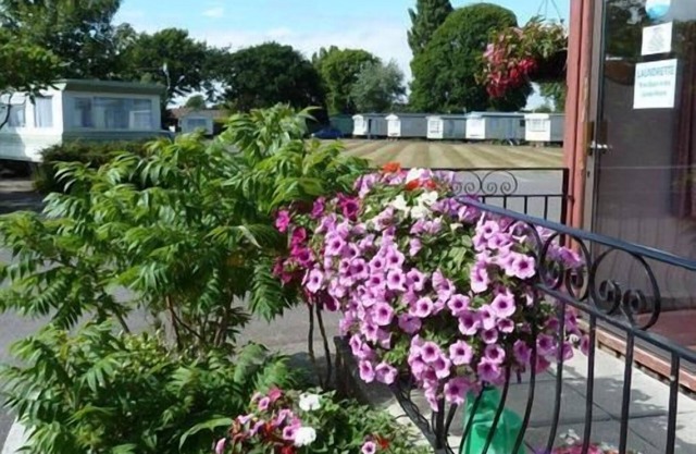 Swan - Luxury 4 berth caravan