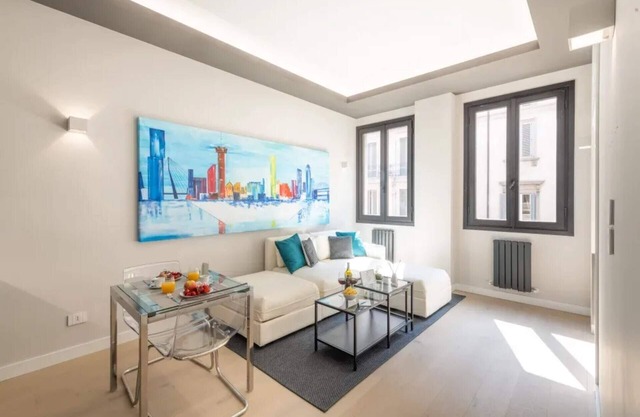 Sweett | Duomo III - One Bedroom Apartment, Sleeps 3