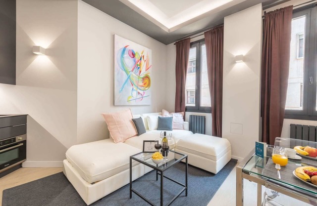 Sweett | Duomo VII - One Bedroom Apartment, Sleeps 3