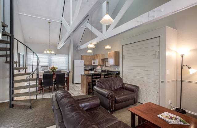 Sweetwater Lift Lodge