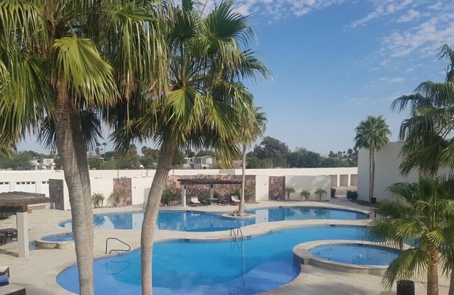 Swimming pools, Gym and Basket Ball Court Caracoles A101