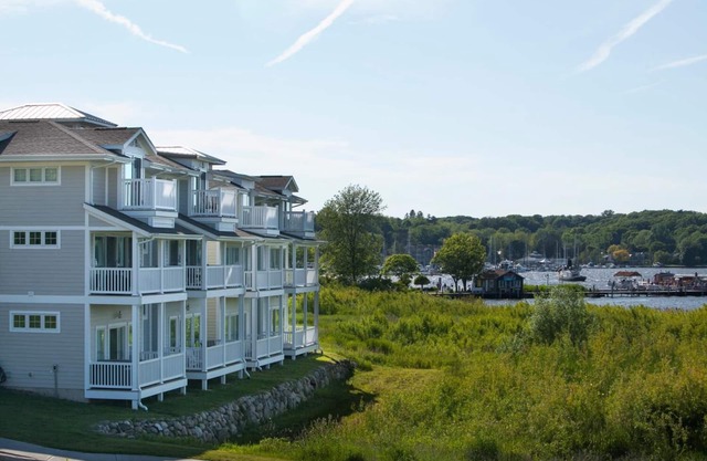 Swing Bridge #10 - Four Bedroom Villa, Sleeps 10