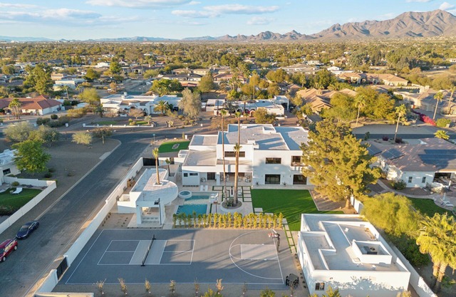 SWSS - NEW ELITE RETREAT: Premier Destination for Corporate and Wellness Stays