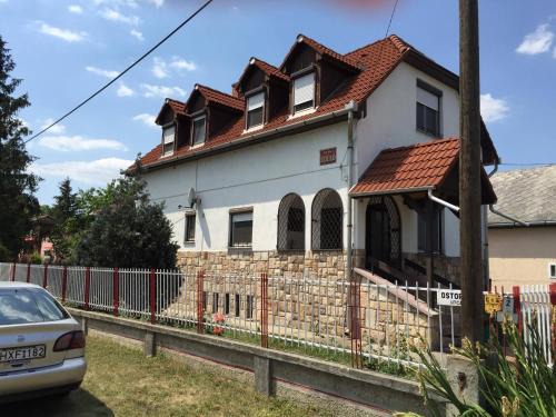 Tóni Bácsi Üdülő