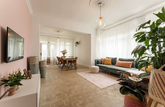 T Hovenshuis is een Sfeervolle Ingerichte Woning met Tuin op 1km van de Maas