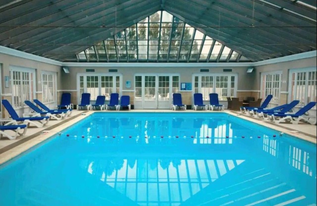 T2 apartment in residence with pool