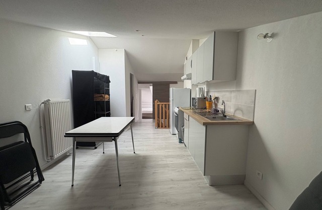 T2 attic apartment in the center of Tallard