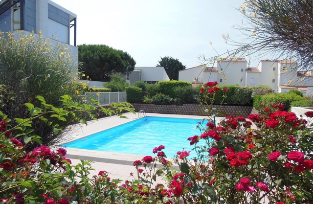 T2 garden apartment