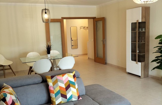 T2 INFANTE MODERNO WI-FI GARAGEM 50 M PRAIA