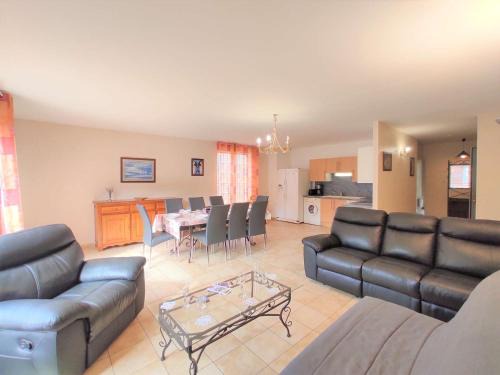 T4 8 pers, Wi-Fi, Terrasse, Parking, Centre Saint-Lary-Soulan - FR-1-457-182