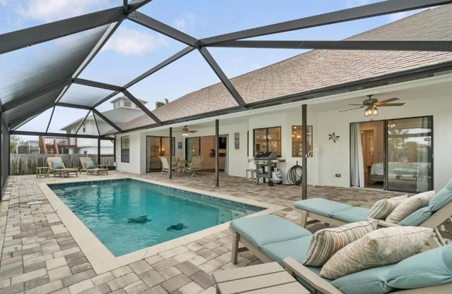 Tahiti Cottage