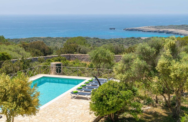 Talaia D'artrutx - Three Bedroom Villa, Sleeps 5