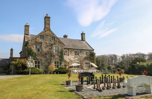 Talhenbont Hall