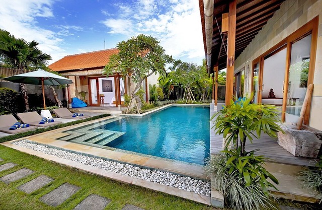 Tamantis 6 Bedroom Villa2, Near to Finns Beach Club, Berawa