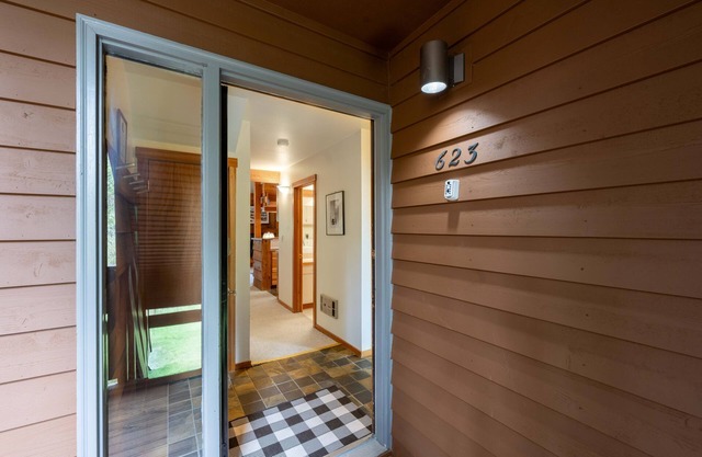 Tamarack 623: The Aspens- Comfortable Condo with Nice Views!