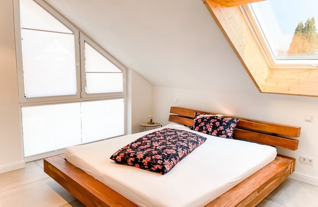 TANTE IDA'S Suite with unique lake and mountain views