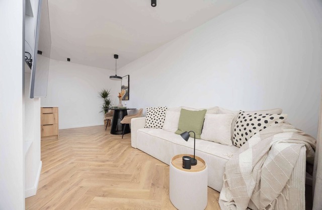 Targowa 26/30 | Warsaw | Cosy Apartment | Balcony