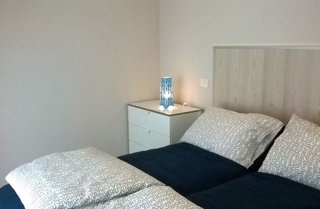 Tastefully furnished 2-room apartment on the charming lakeside promenade