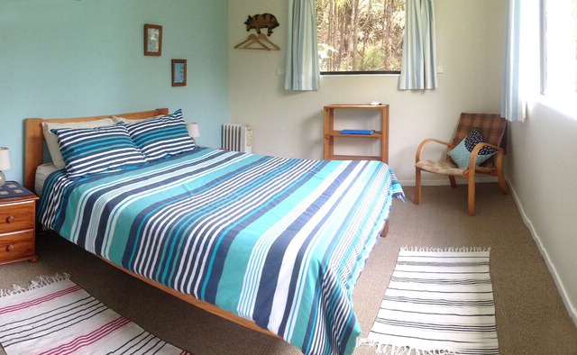 Tauhou Cabin - Ao Marama Retreat - Stunning Bush setting and Ocean Views