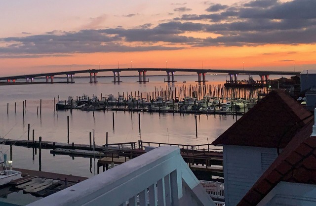 Tavern on the Bay Hotel & Marina