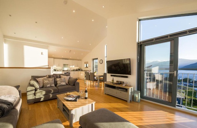 Taymouth Marina-8 Lawers View