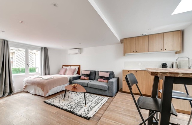 TBS 15 - Cosy studio in Montorgeuil district