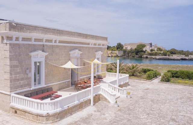 TD Villa De Bellis Historic Villa with Sea View