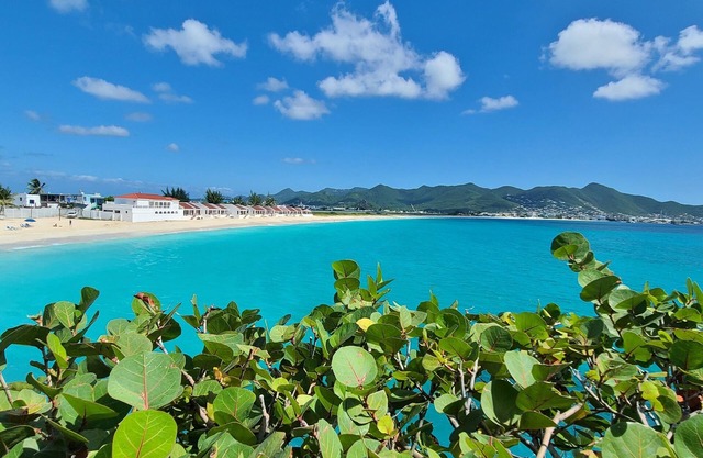 ☀️⛱️🌴 Teal Bay - Gorgeous Studio with Beautiful Views close to the Beach